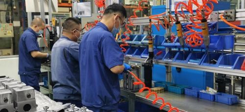 長春一東 以自主創(chuàng)新驅(qū)動發(fā)展，數(shù)碼產(chǎn)品研發(fā)與銷售開辟新增長極